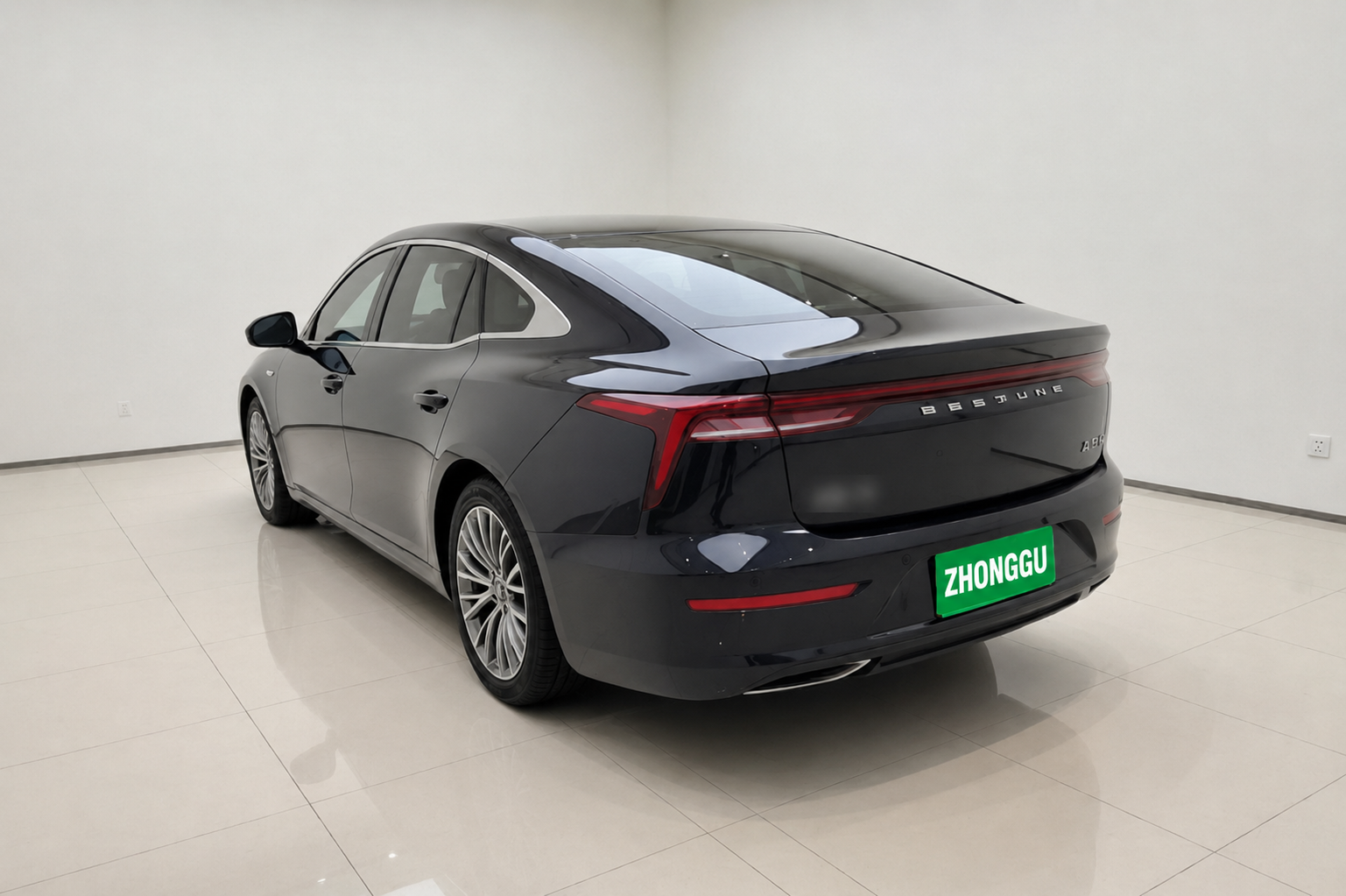 Used 2021 Bestune B70 1.5T photo 3