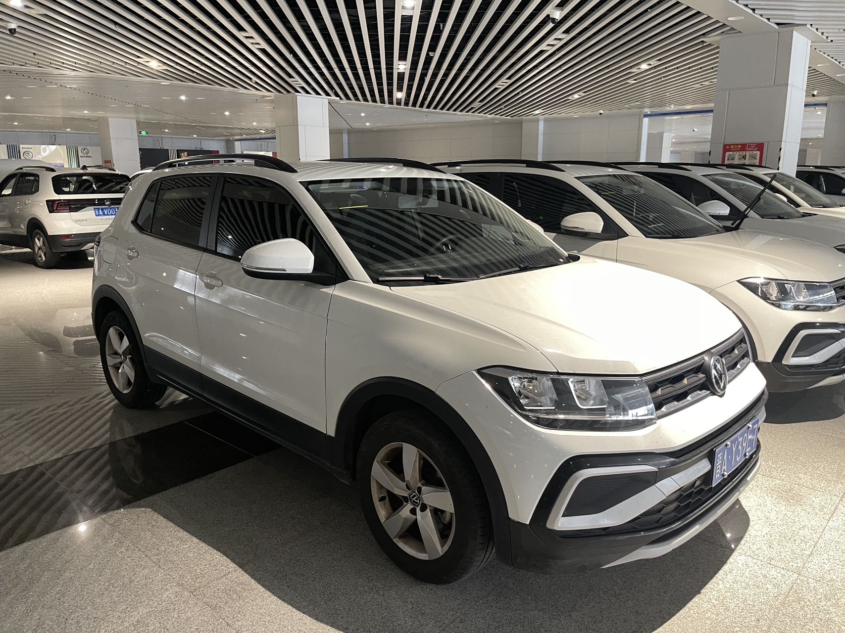 Volkswagen T-Cross 2024 photo 2